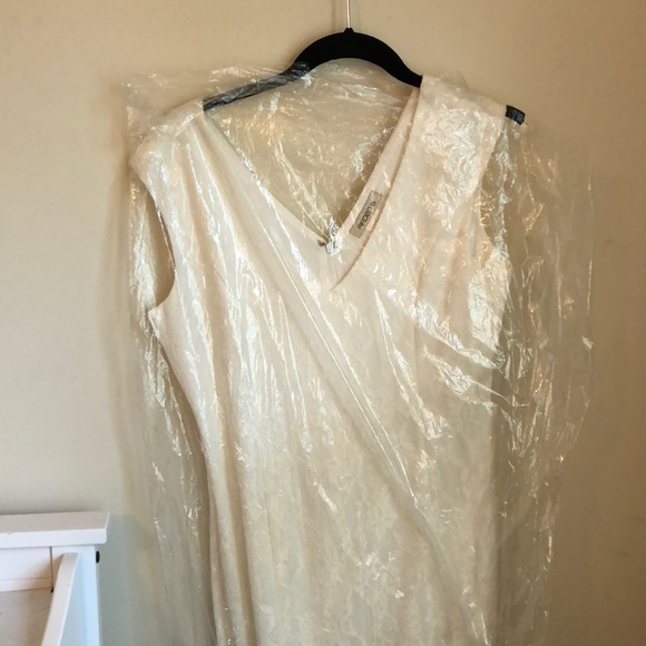 PRICE DROP! Arden B dress - Picture 4 of 7